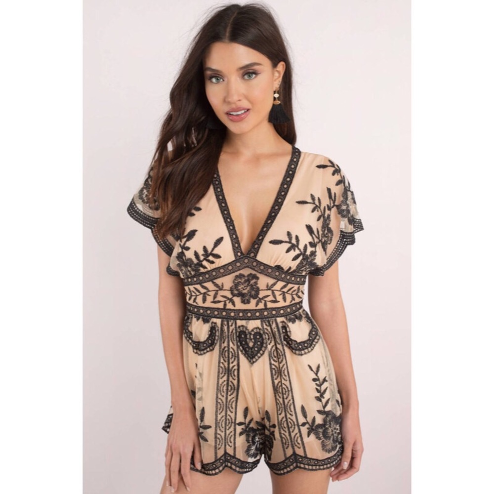 LAST! Nude Black Lace Embroidered Romper - Picture 3 of 7
